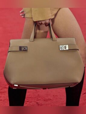 Brand new tan/beige ferragamo bag gancini